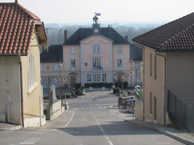 La mairie de Neyron, place Victor-Basch - Neyron (01700) - Ain