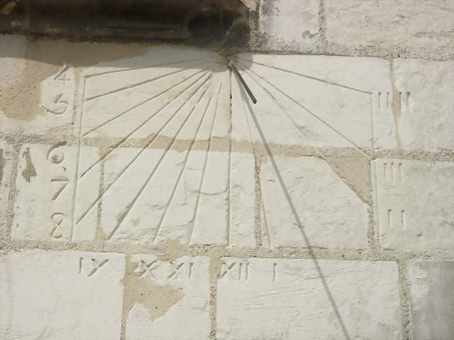 Cadran solaire de l'église - La Chapelle-Saint-Luc (10600) - Aube