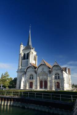 photo Un jour, une église - Pont-Sainte-Marie