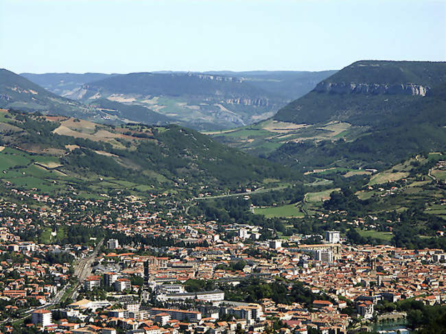Vue générale du chef-lieu de la commune - Millau (12100) - Aveyron