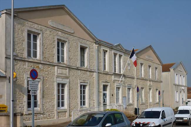 La mairie - Charron (17230) - Charente-Maritime