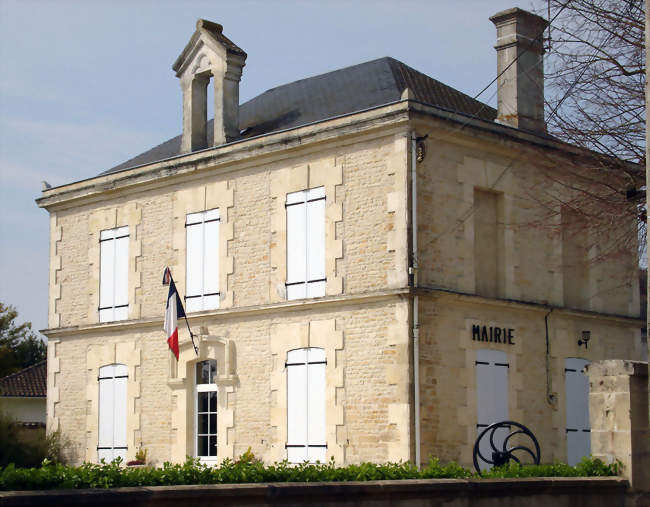 La mairie - Chives (17510) - Charente-Maritime