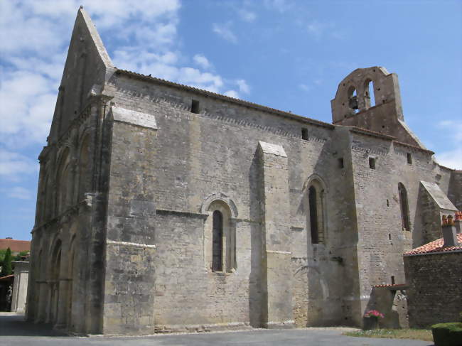 L'église de Genouillé - Genouillé (17430) - Charente-Maritime