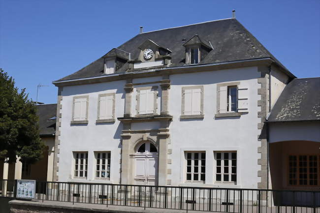 L'école - Naves (19460) - Corrèze