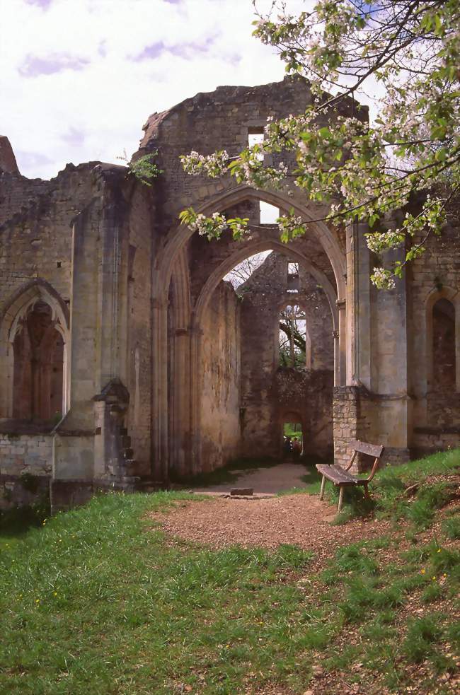 L'abbaye Sainte-Marguerite - Bouilland (21420) - Côte-d'Or