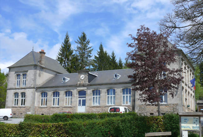 Mairie-école à Gentioux - Gentioux-Pigerolles (23340) - Creuse