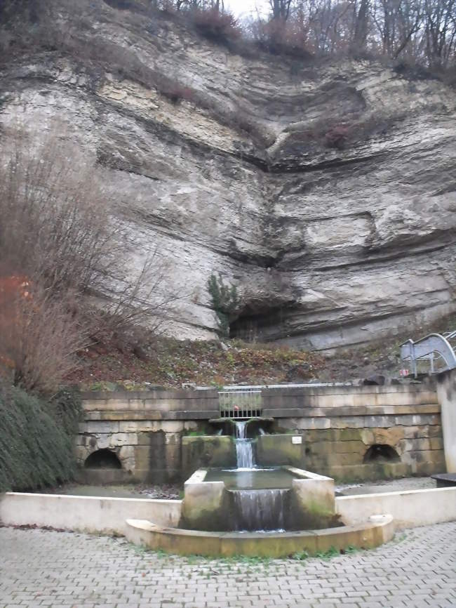 Grotte et source à Sainte-Suzanne - Sainte-Suzanne (25630) - Doubs