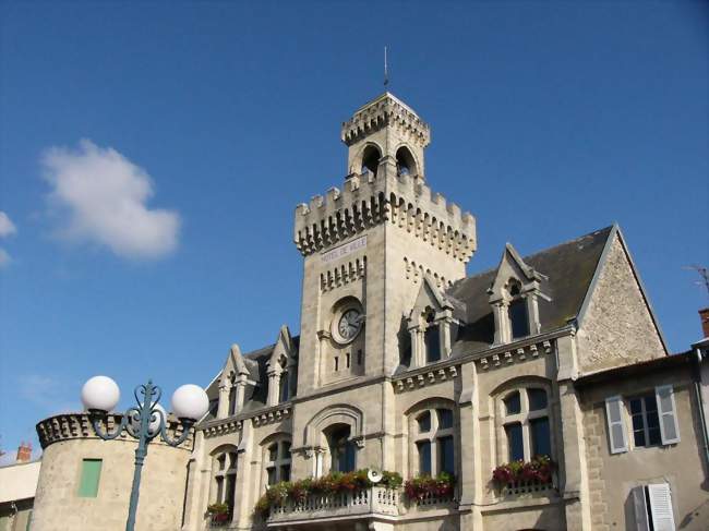 Façade de l'hôtel de ville de Chabeuil - Chabeuil (26120) - Drôme