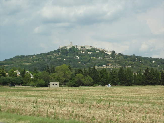 Vu du village perché - La Garde-Adhémar (26700) - Drôme