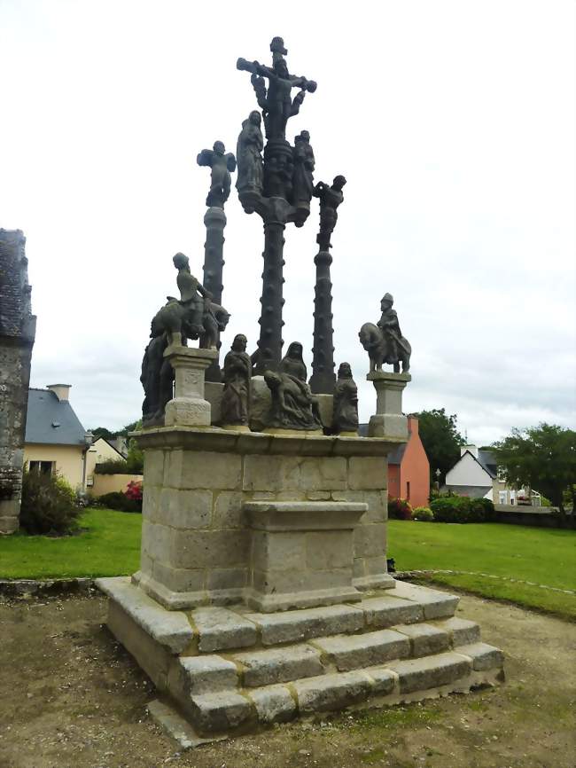 Calvaire du XVIe siècle - Cléden-Poher (29270) - Finistère