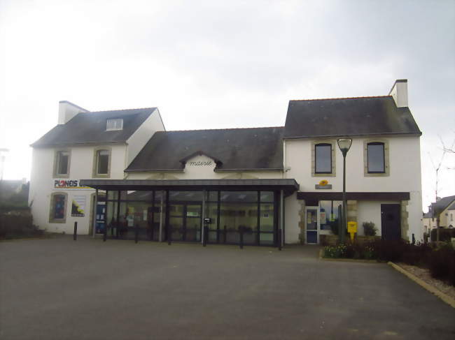 La mairie - Plonéis (29710) - Finistère