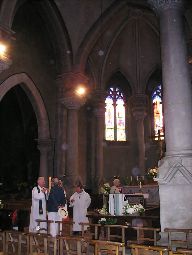 Intérieur de l'église de Cosne-d'Allier - Cosne-d'Allier (03430) - Allier