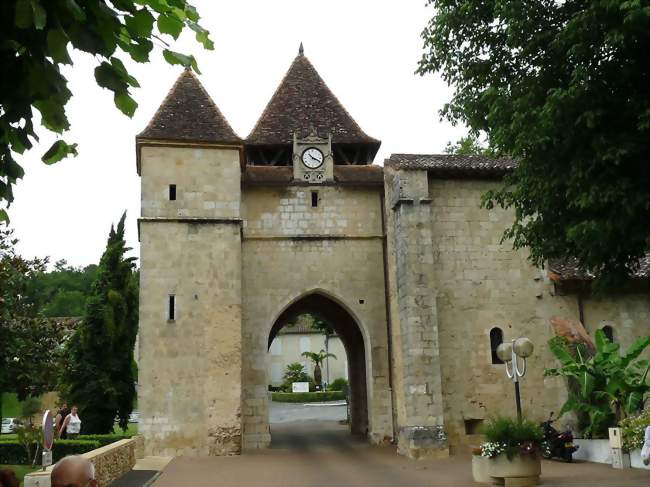 Porte et église de Barbotan - Cazaubon (32150) - Gers