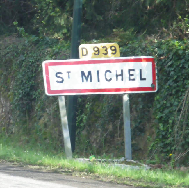 Entrée du village - Saint-Michel (32300) - Gers