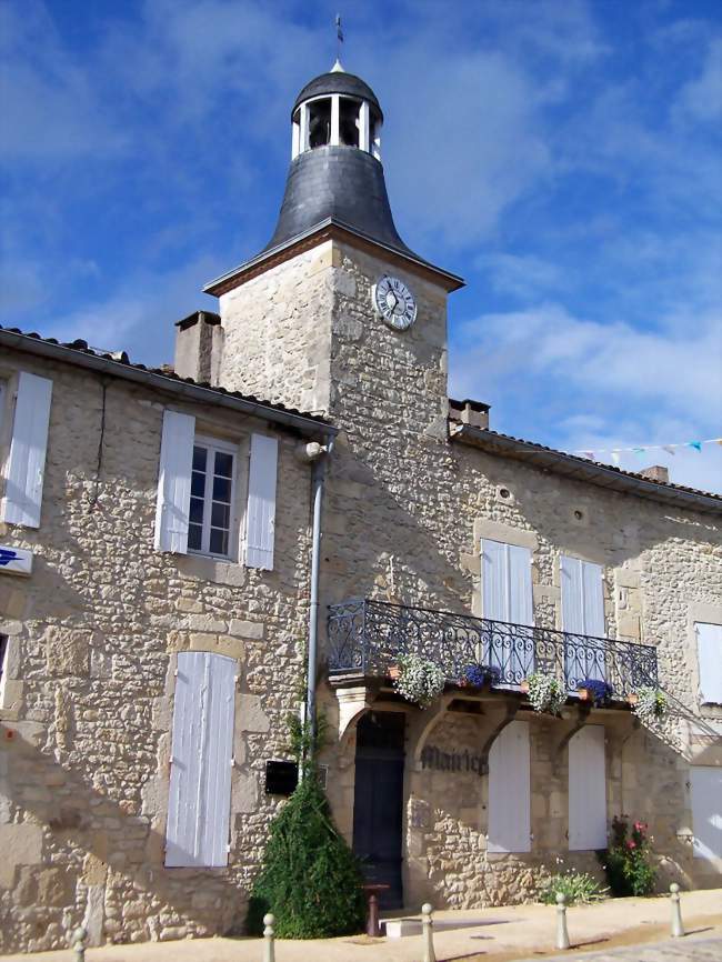 La mairie (juil 2012) - Pellegrue (33790) - Gironde