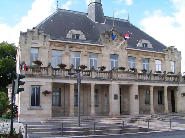 Mairie - Saint-Médard-en-Jalles (33160) - Gironde