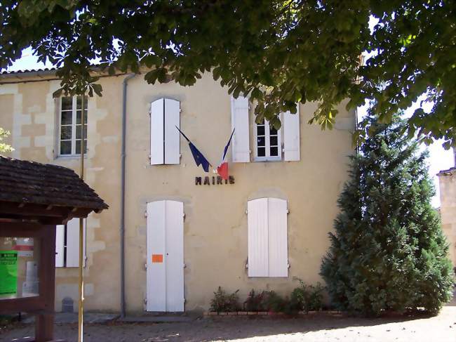 La mairie (août 2010) - Saint-Vivien-de-Monségur (33580) - Gironde