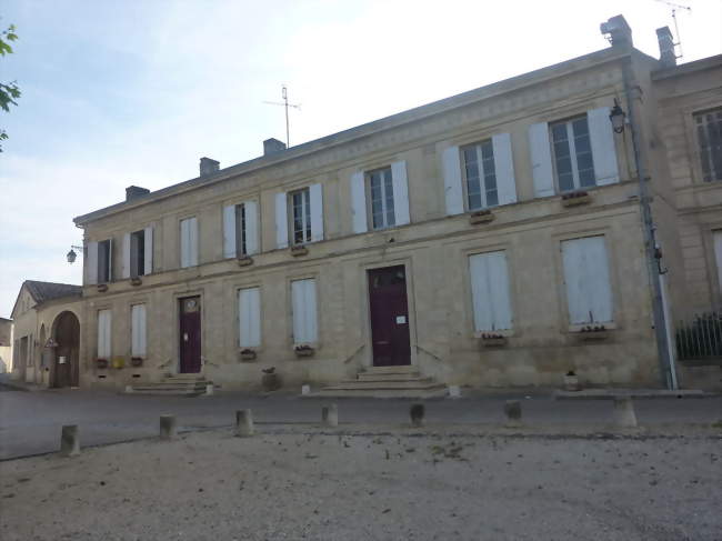La mairie - Vertheuil (33180) - Gironde