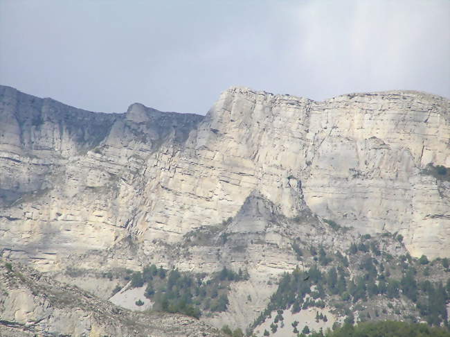 Les rochers de Guéruen - Hautes-Duyes (04380) - Alpes-de-Haute-Provence