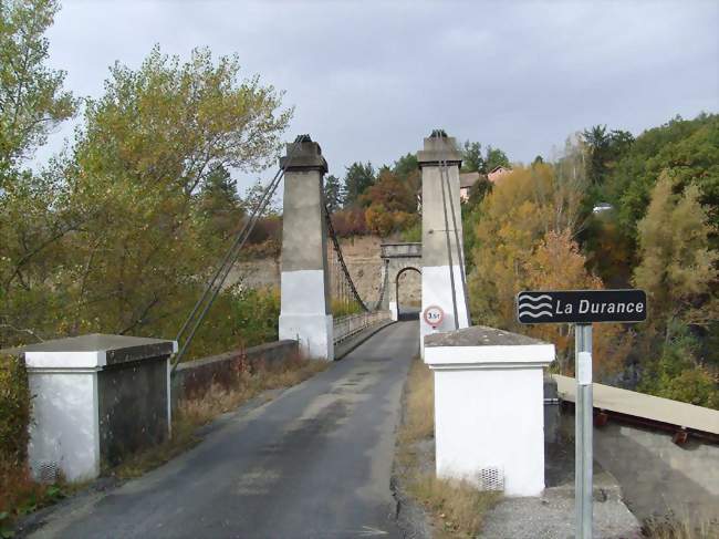 Le pont suspendu de Venterol avant sa démolition en 2009 - Venterol (05130) - Alpes-de-Haute-Provence