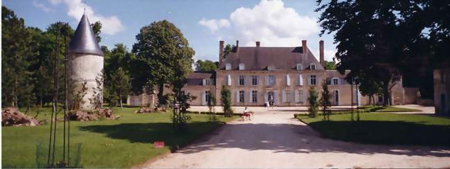 Le château de Denainvilliers - Dadonville (45300) - Loiret