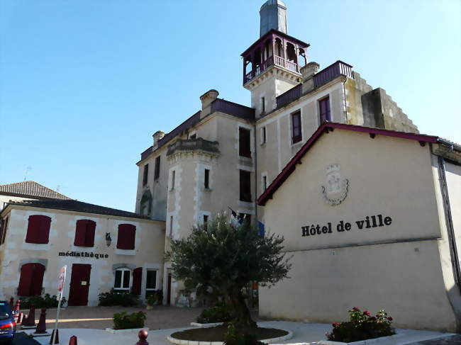 Mairie de Castelmoron - Castelmoron-sur-Lot (47260) - Lot-et-Garonne