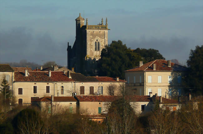 Le village et l'église de Lamontjoie - Lamontjoie (47310) - Lot-et-Garonne