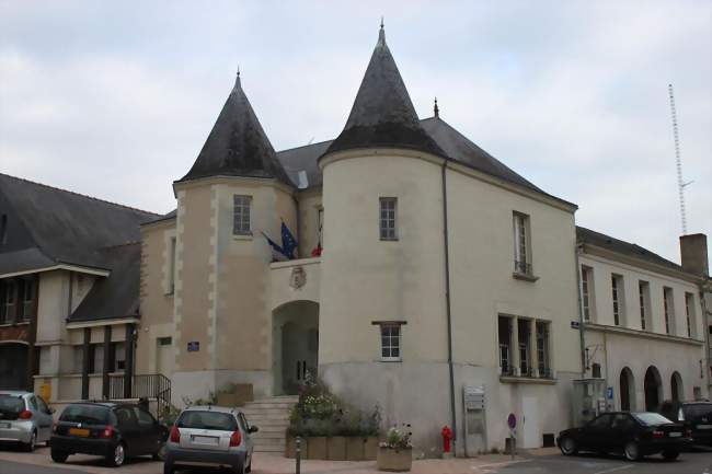 Hôtel de ville de Doué-la-Fontaine - Doué-la-Fontaine (49700) - Maine-et-Loire