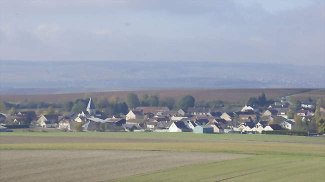 Vue du village de Montbré - Montbré (51500) - Marne