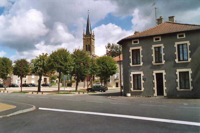 Place de l'Eglise - Landres (54970) - Meurthe-et-Moselle