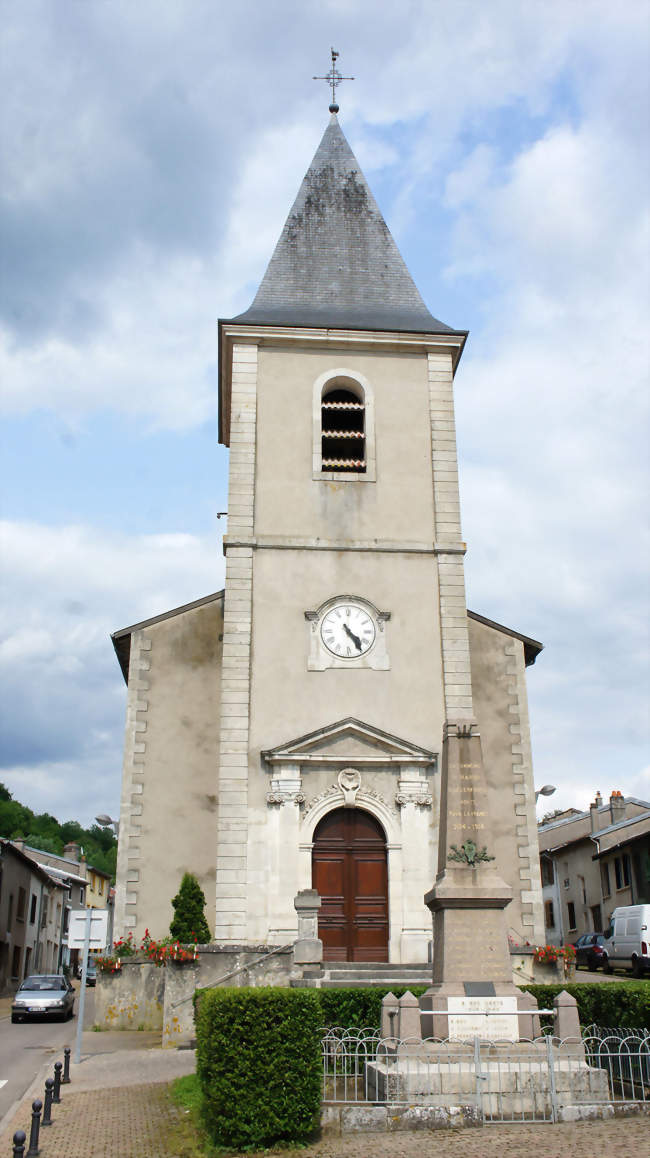 vue sur l'Église et le monument aux morts  - Maron (54230) - Meurthe-et-Moselle