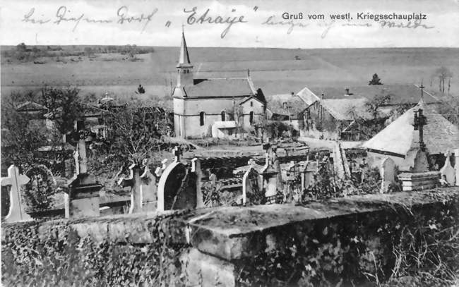 Léglise vue du cimetière Carte postale ancienne - Étraye (55150) - Meuse