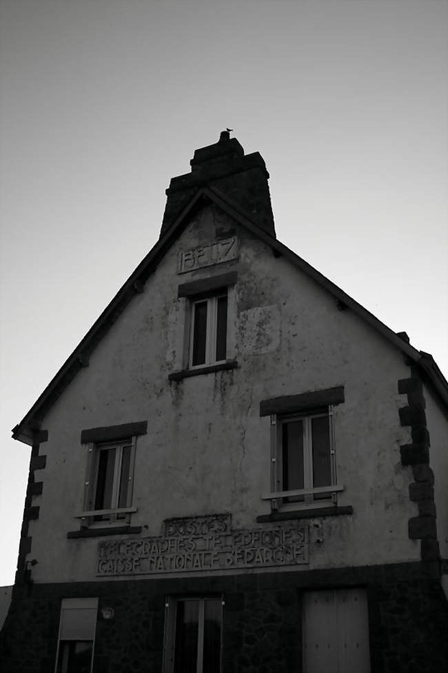 L'ancien immeubles des PTT - Belz (56550) - Morbihan