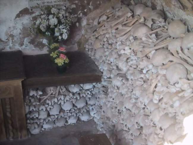 L'ossuaire de Vintrange - Bérig-Vintrange (57660) - Moselle