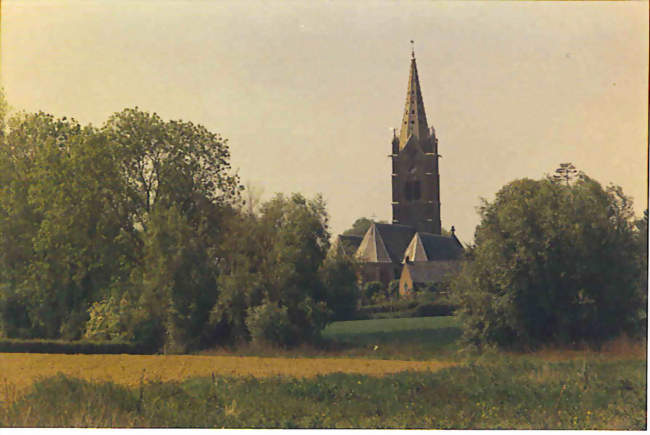 Vue de l'église d'Herzeele - Herzeele (59470) - Nord