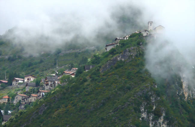 Venanson, parmi les nuages - Venanson (06450) - Alpes-Maritimes