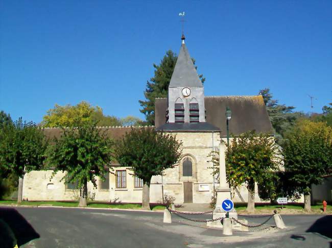 Place principale du village - Aumont-en-Halatte (60300) - Oise