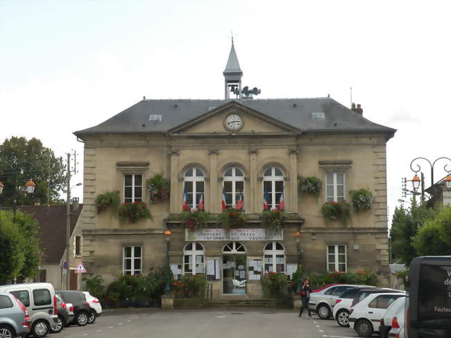 Mairie de Mouy - Mouy (60250) - Oise