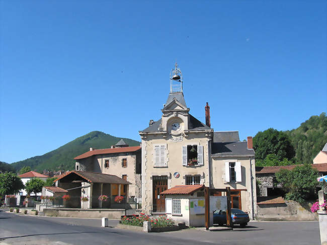 Mairie de Saurier, 2003 - Saurier (63320) - Puy-de-Dôme