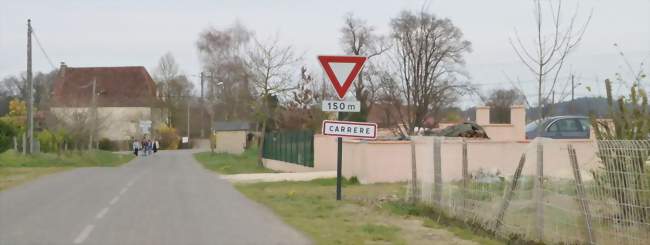 Entrée du village - Carrère (64160) - Pyrénées-Atlantiques