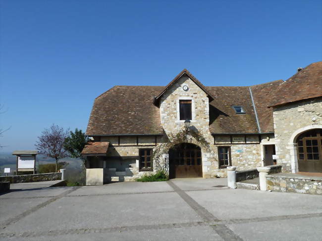 La mairie de Castetner - Castetner (64300) - Pyrénées-Atlantiques