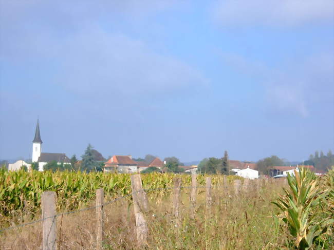Le village vu depuis le sud - Charre (64190) - Pyrénées-Atlantiques