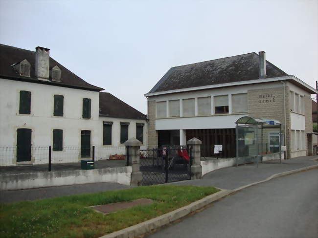Domezain, mairie et école - Domezain-Berraute (64120) - Pyrénées-Atlantiques