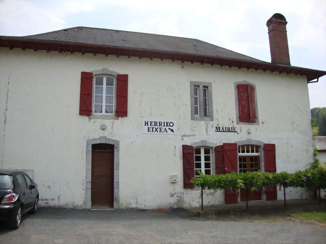 La mairie dOrdiarp - Ordiarp (64130) - Pyrénées-Atlantiques