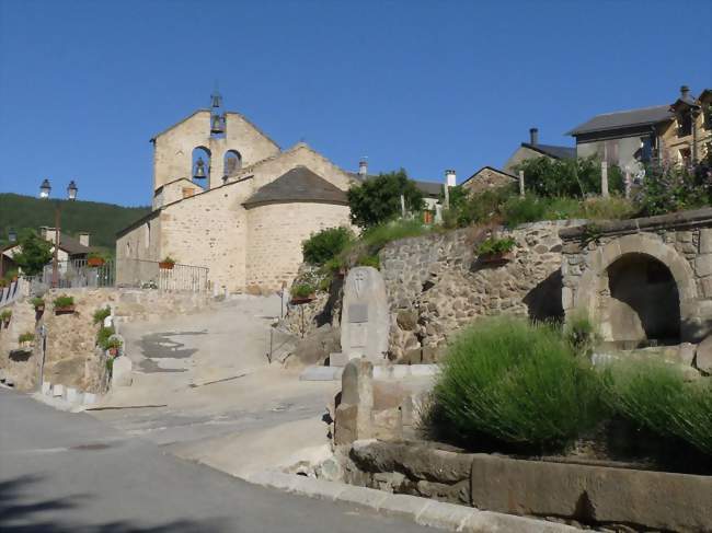 Le centre du bourg en 2013 - Dorres (66760) - Pyrénées-Orientales