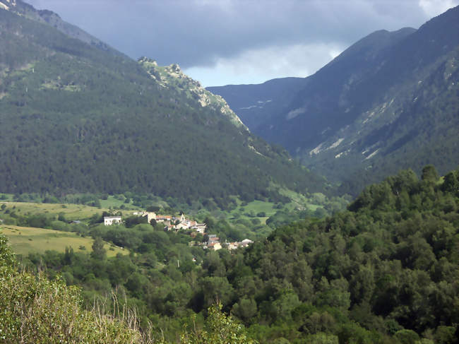 Le village et la vallée d'Eyne - Eyne (66800) - Pyrénées-Orientales