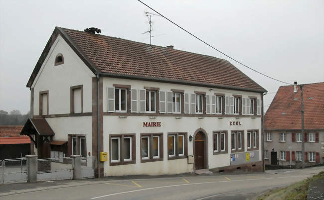 La mairie et l'école - Siewiller (67320) - Bas-Rhin