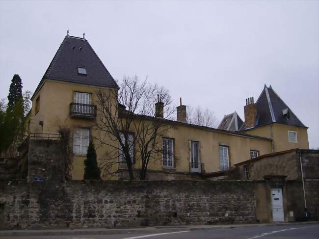Le château de La Tour - Saint-Genis-Laval (69230) - Rhône