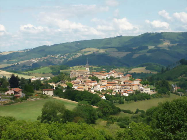 Vue du bourg de la commune depuis l'Ouest - Saint-Just-d'Avray (69870) - Rhône