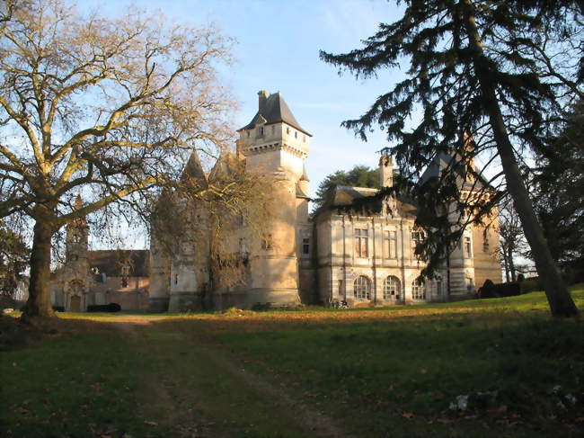 Le Château de Bresse-sur-Grosne - Bresse-sur-Grosne (71460) - Saône-et-Loire